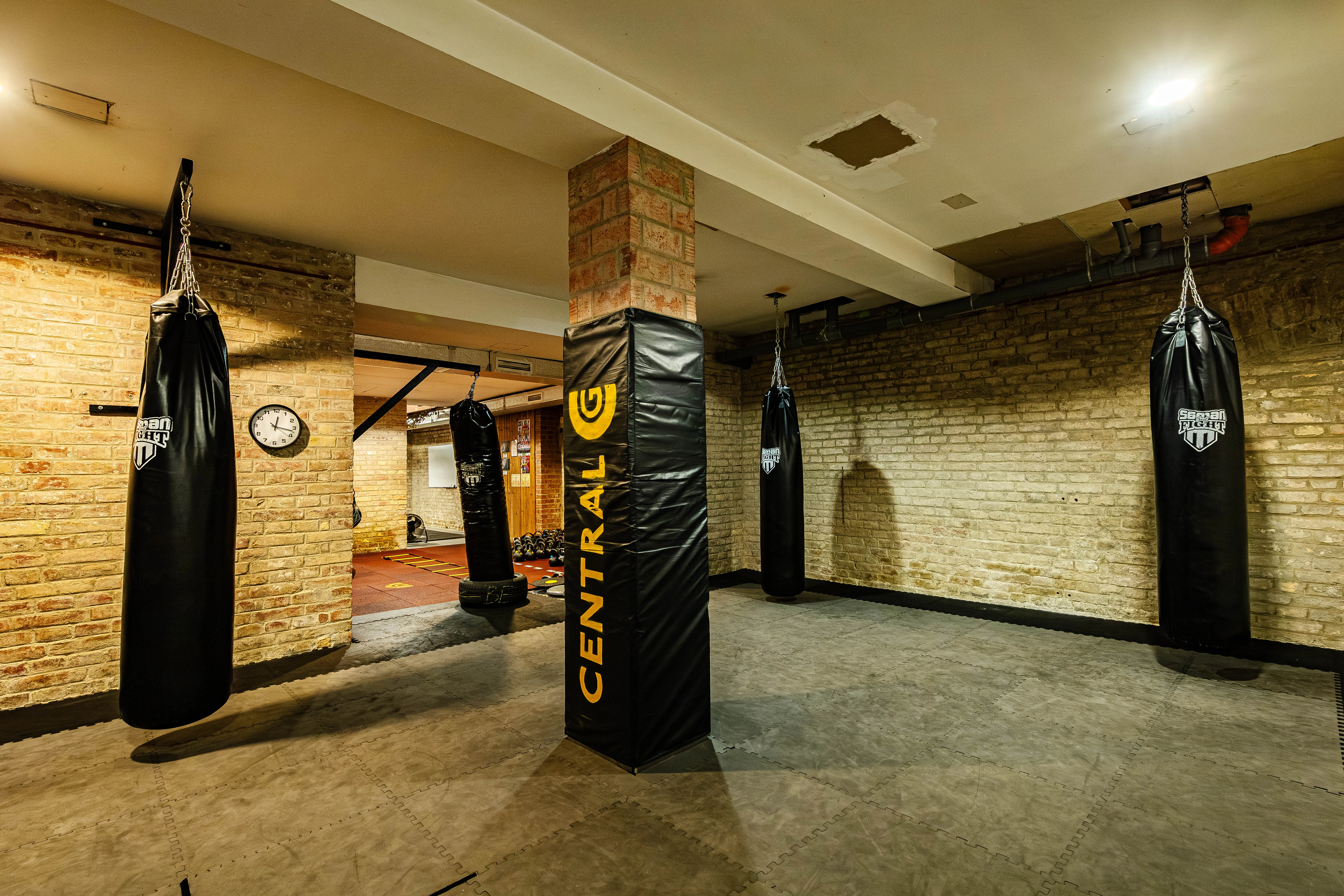 Central Gym terem fotó